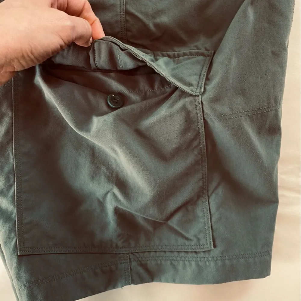 Patagonia Men's Roving Cargo Shorts Grey Green Style #57855 (Size 36)